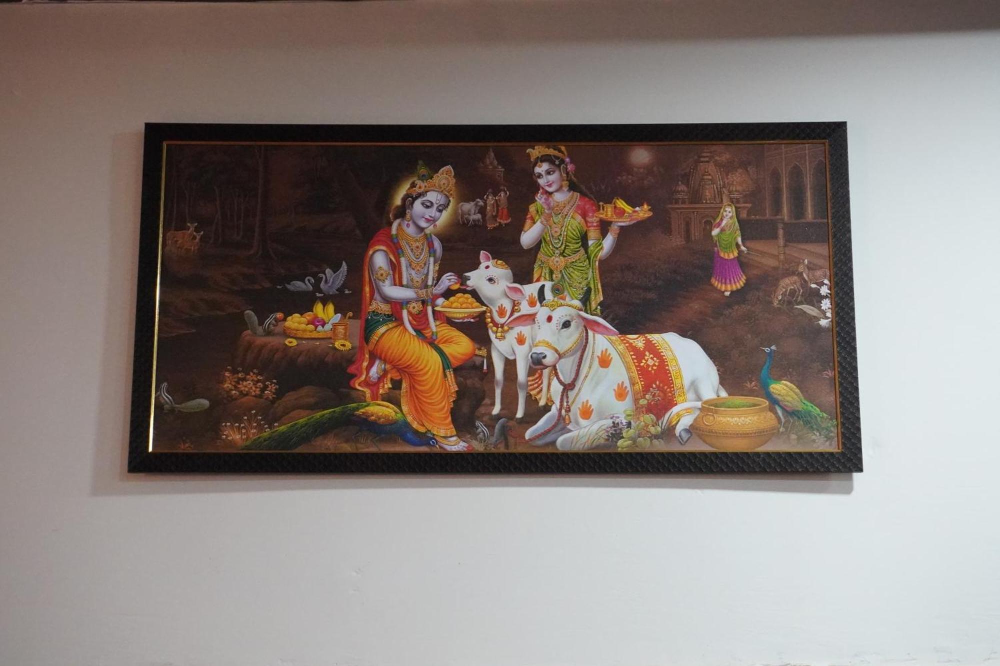 Shree Radha Rani Dham, Near Iskcon And Prem Mandir Hotel Vrindavan Bagian luar foto
